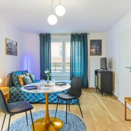 Down-town I Private Parking I Bright Colmar